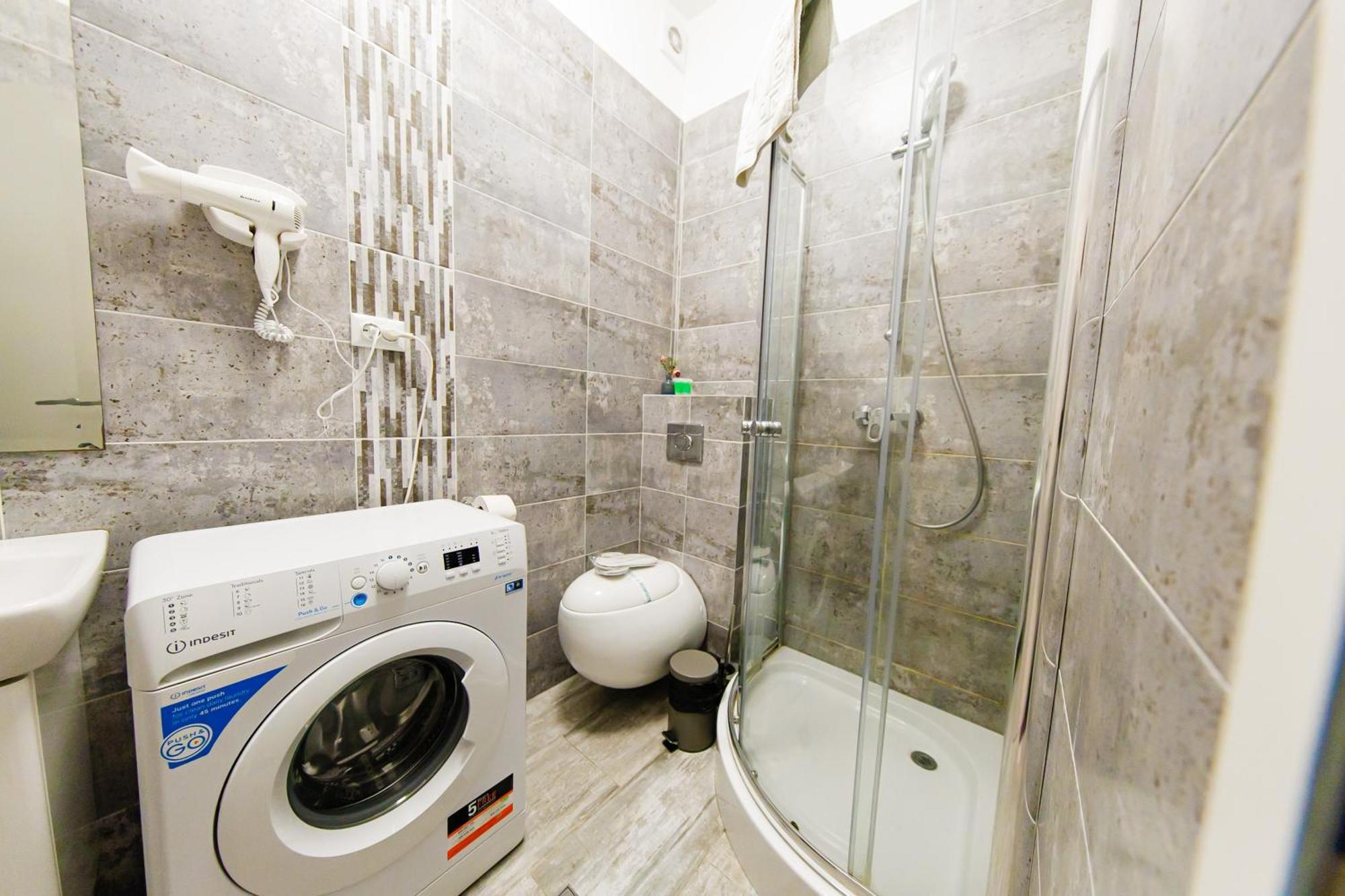 Luxury Glam Apartments Iasi At Lazar Palas Exterior foto