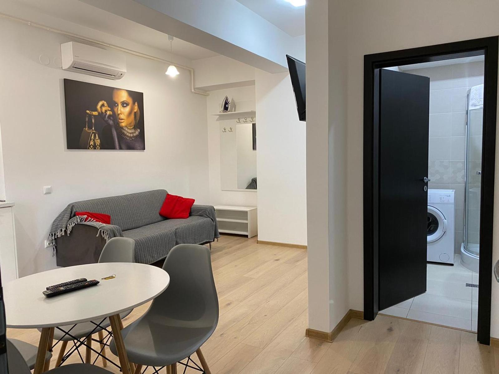 Luxury Glam Apartments Iasi At Lazar Palas Exterior foto