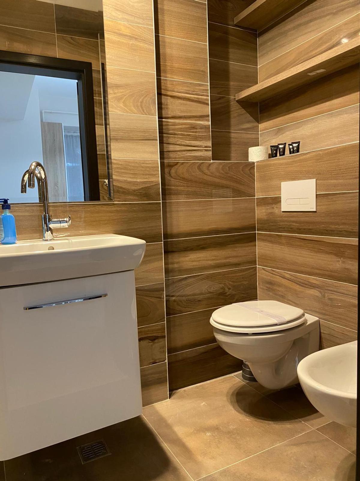 Luxury Glam Apartments Iasi At Lazar Palas Exterior foto