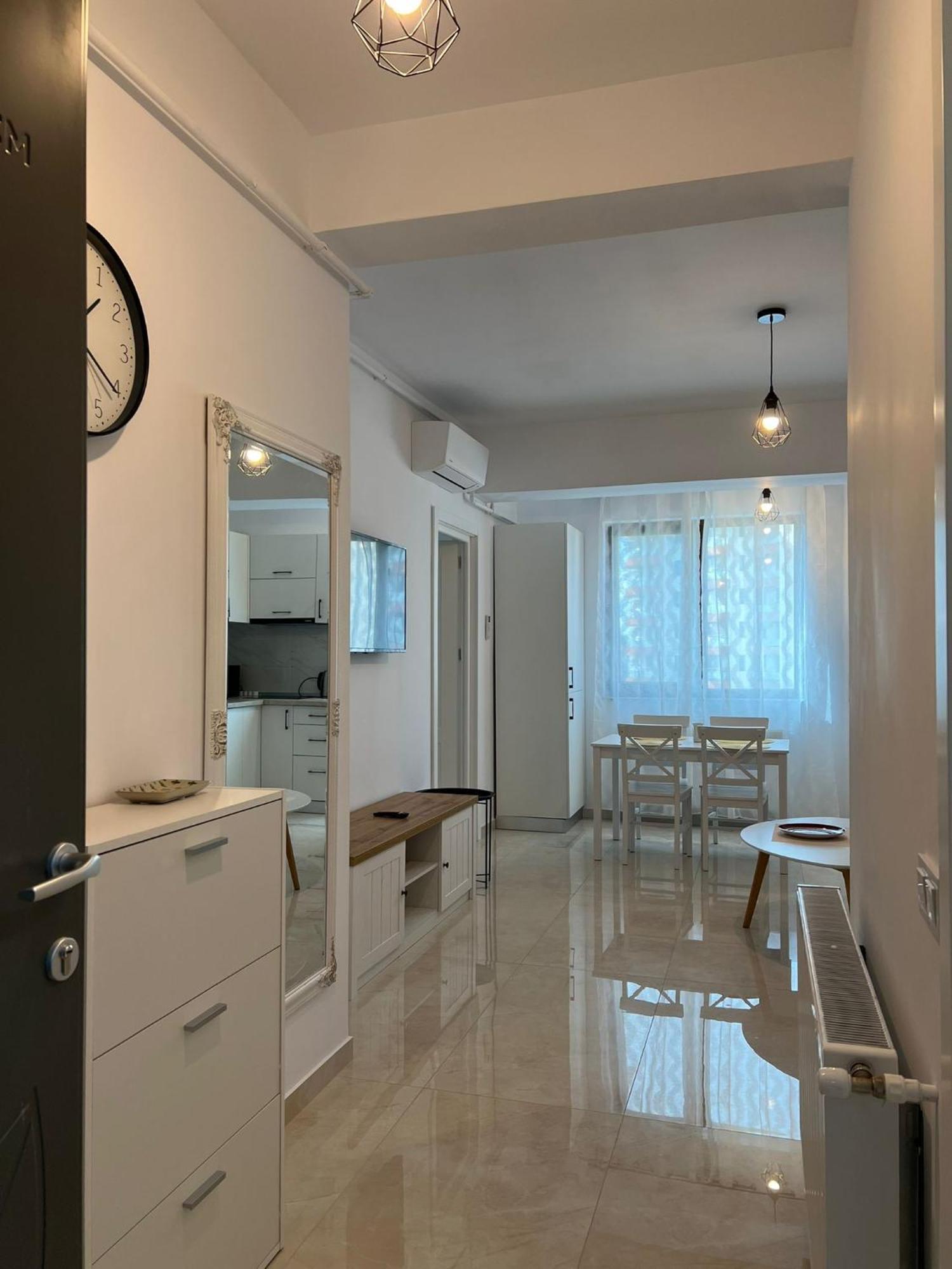 Luxury Glam Apartments Iasi At Lazar Palas Exterior foto